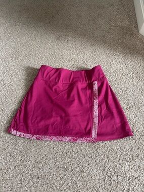 Tommy Bahama Magenta Skater Active Skirt with Floral Trim